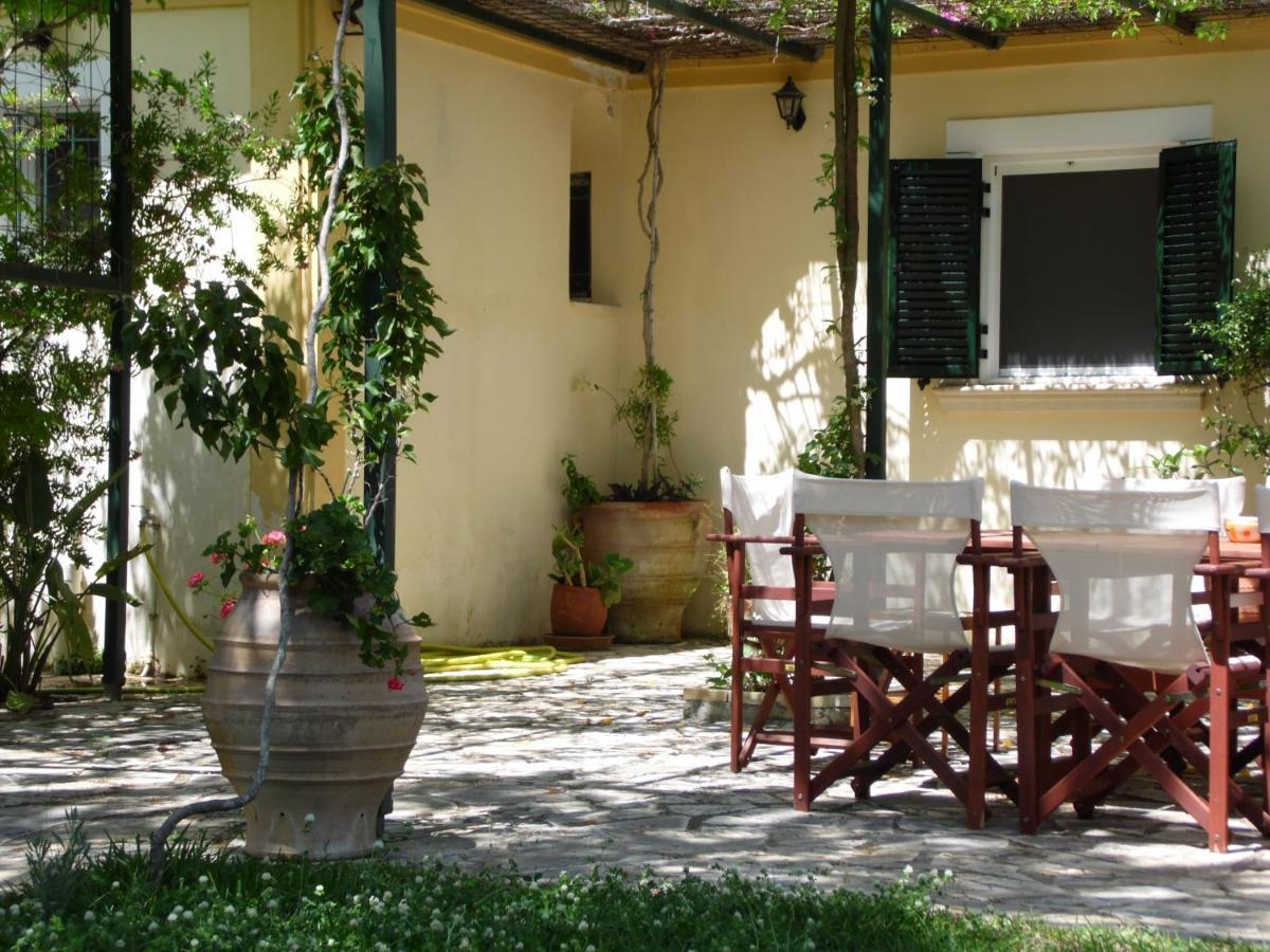 Theni Olive Grove Villa Kato Yerakarion Exterior photo