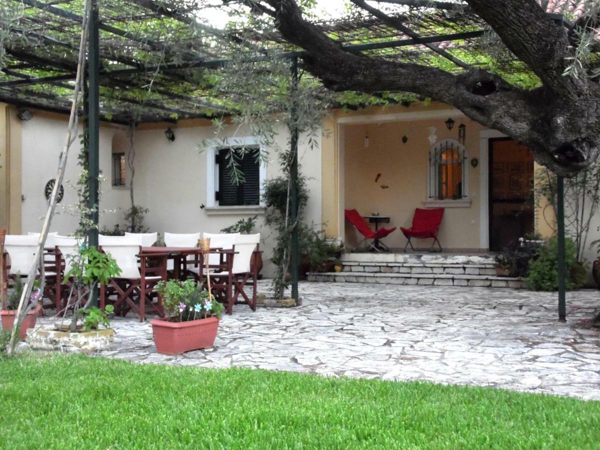 Theni Olive Grove Villa Kato Yerakarion Exterior photo
